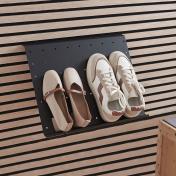 Sort skohylde til akustikpanel - 46 cm