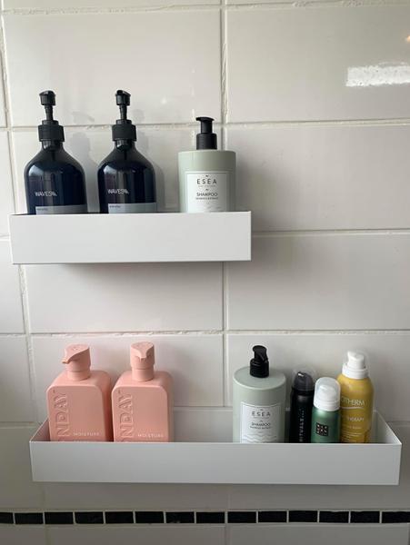 Kriss Athena hylde 30 cm - Mat sort Kriss Athena hylde 30 cm - Mat sort