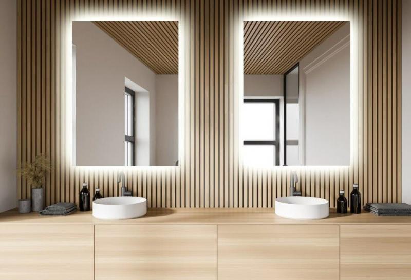 Mona firkantet spejl m/backlight - 60 cm Mona firkantet spejl m/backlight - 60 cm