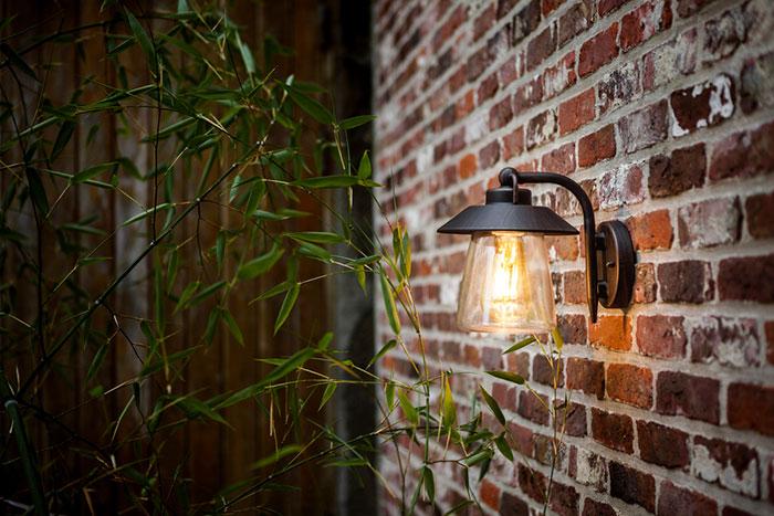 Lutec Tradition Cate udendørslampe til væg - Mat rust