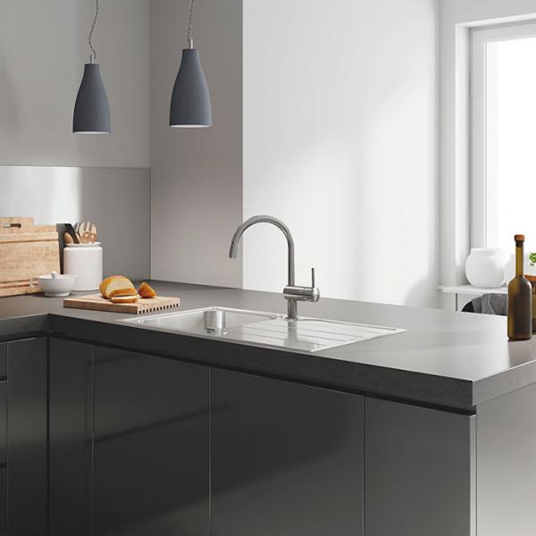 Grohe Minta køkkenarmatur m/udtræk og svingtud - Krom