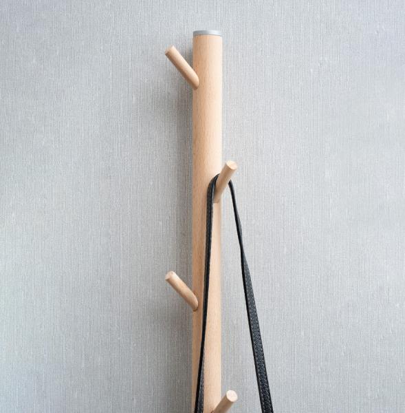 Beslagsboden lodret knagerække m/5 knager - Træ/matgrå Beslagsboden lodret knagerække m/5 knager - Træ/matgrå