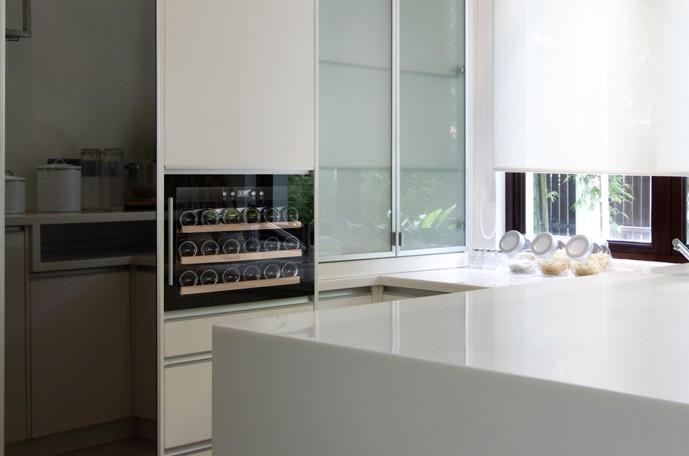 Cavin Scandinavian Collection 18 indbygget vinkøleskab - Sort Cavin Scandinavian Collection 18 indbygget vinkøleskab - Sort