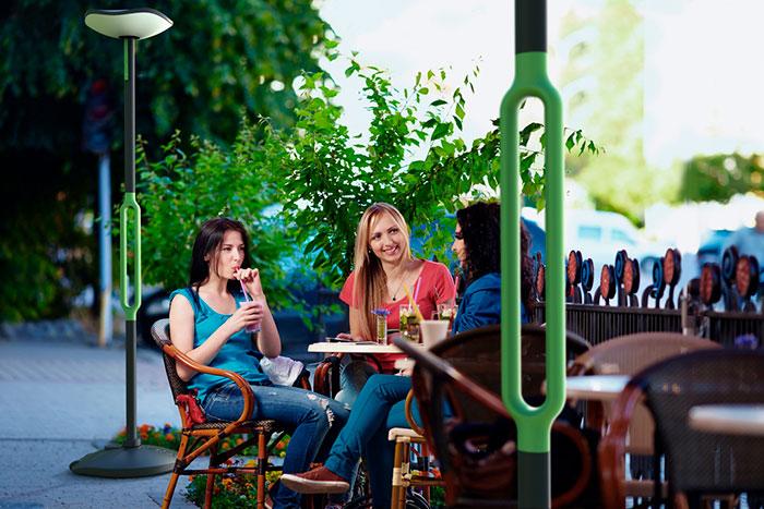 Lutec Poppy udendørslampe m/solceller og højtaler