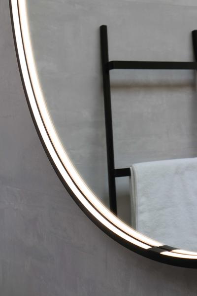 Sanibell Ink SP24 rundt spejl m/lys, varme og sensor Ø40 - Mat sort Sanibell Ink SP24 rundt spejl m/lys, varme og sensor Ø40 - Mat sort